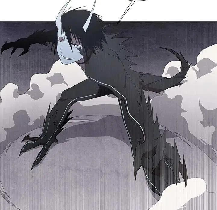 352